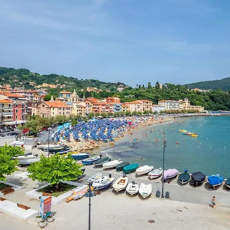 Guesthost - Lovely - Sea View *